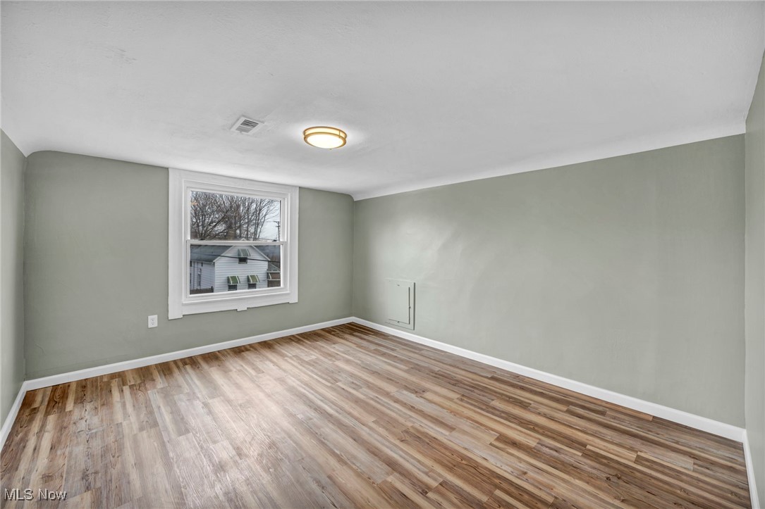 Taylor & Hoyts - Residential Income