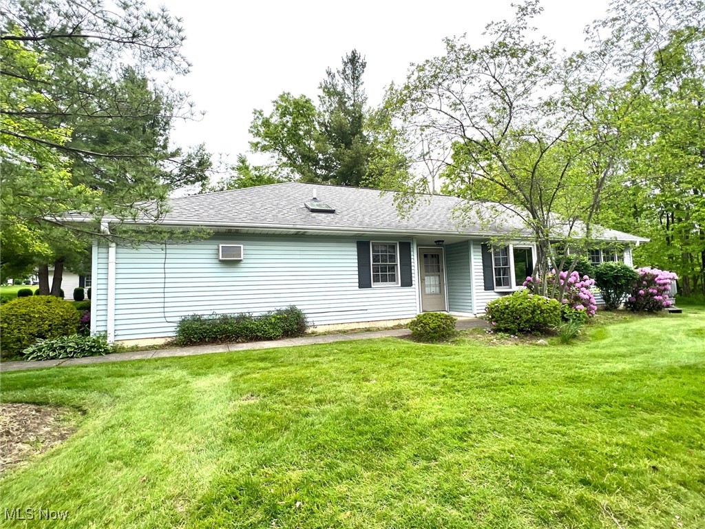 140 Burlington Oval Drive, Chardon, Ohio image 31