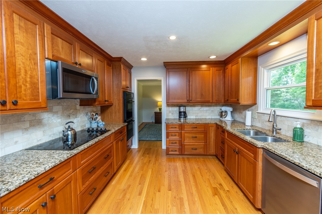 Connecticut Colony Hudson - Residential