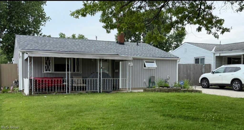 Photo of 6447 Sandfield Drive, Brook Park, OH 44142 (MLS # 5214008)