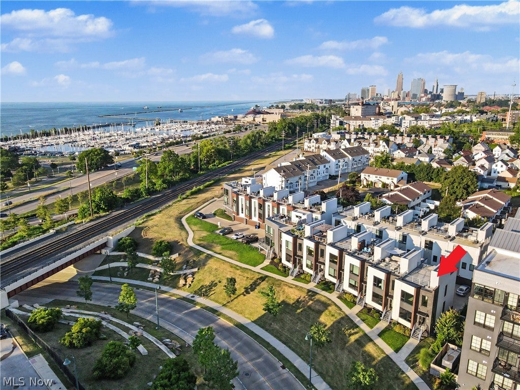 1262 W 70th Street