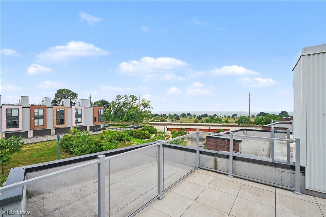 1262 W 70th Street