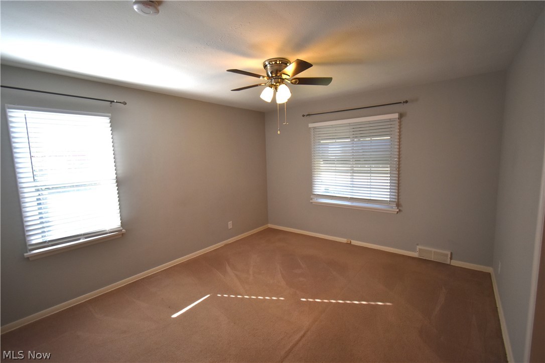 Rooss - Residential Lease