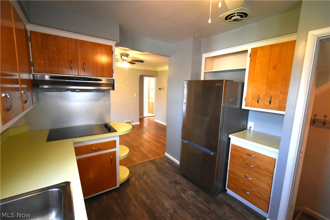 Rooss - Residential Lease