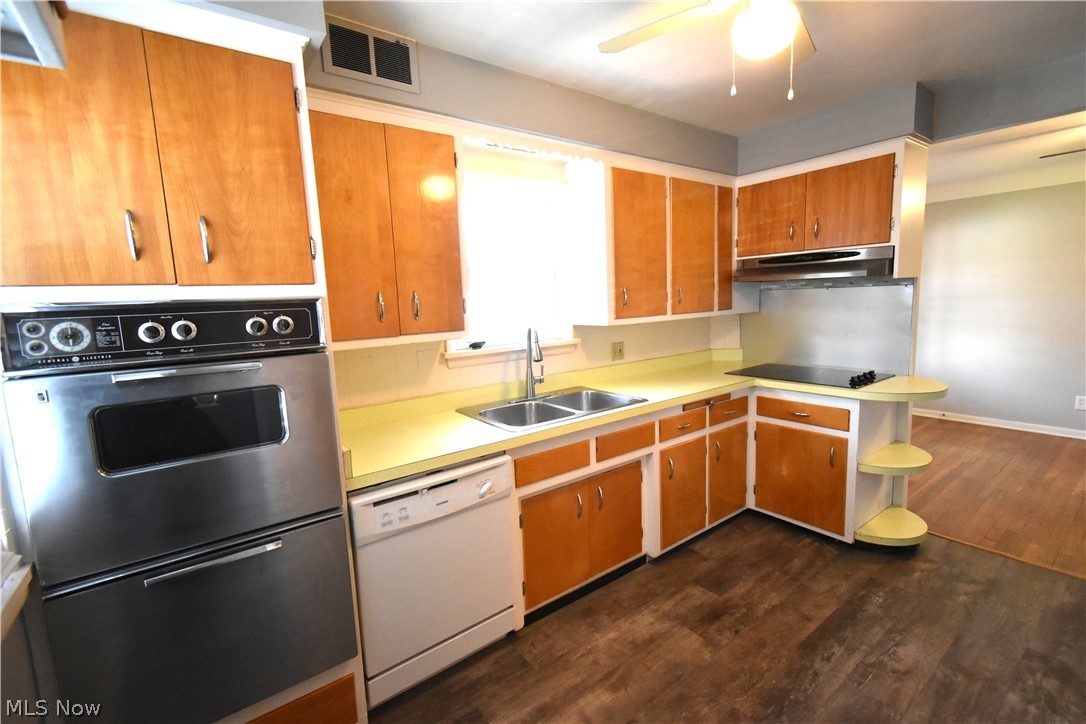 Rooss - Residential Lease