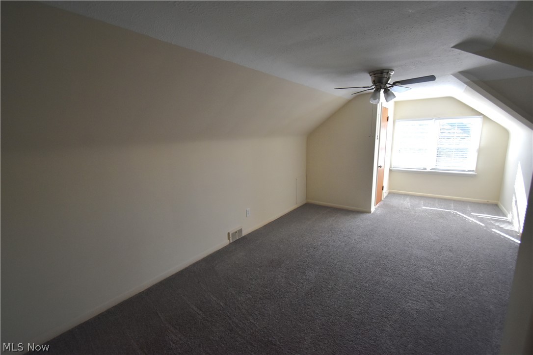 Rooss - Residential Lease