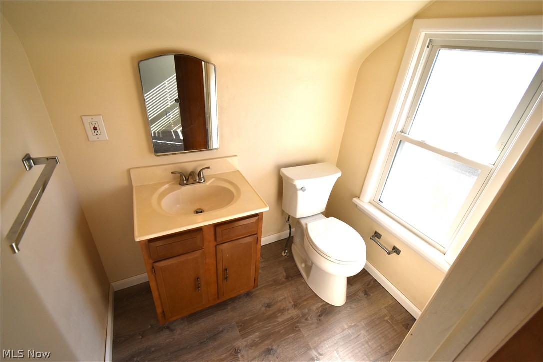 Rooss - Residential Lease