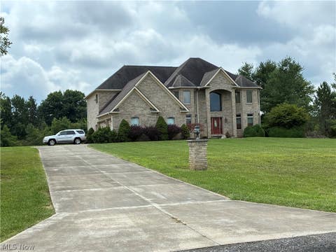 Homes For Sale - 5168 Roxanne Lane<br/> Brunswick, OH 44212