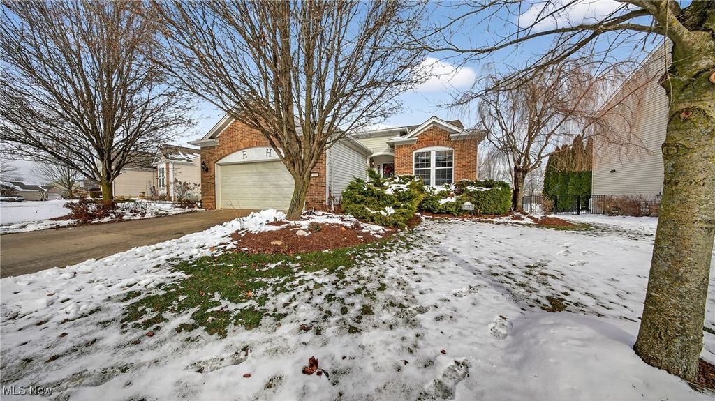 Photo of 5449 Royal Brook Drive, Medina, OH 44256 (MLS # 5177513)