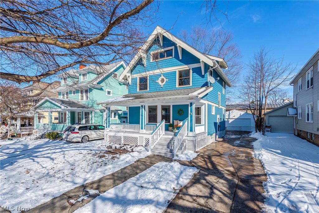 Photo of 1471 Wayne Avenue, Lakewood, OH 44107 (MLS # 5189061)