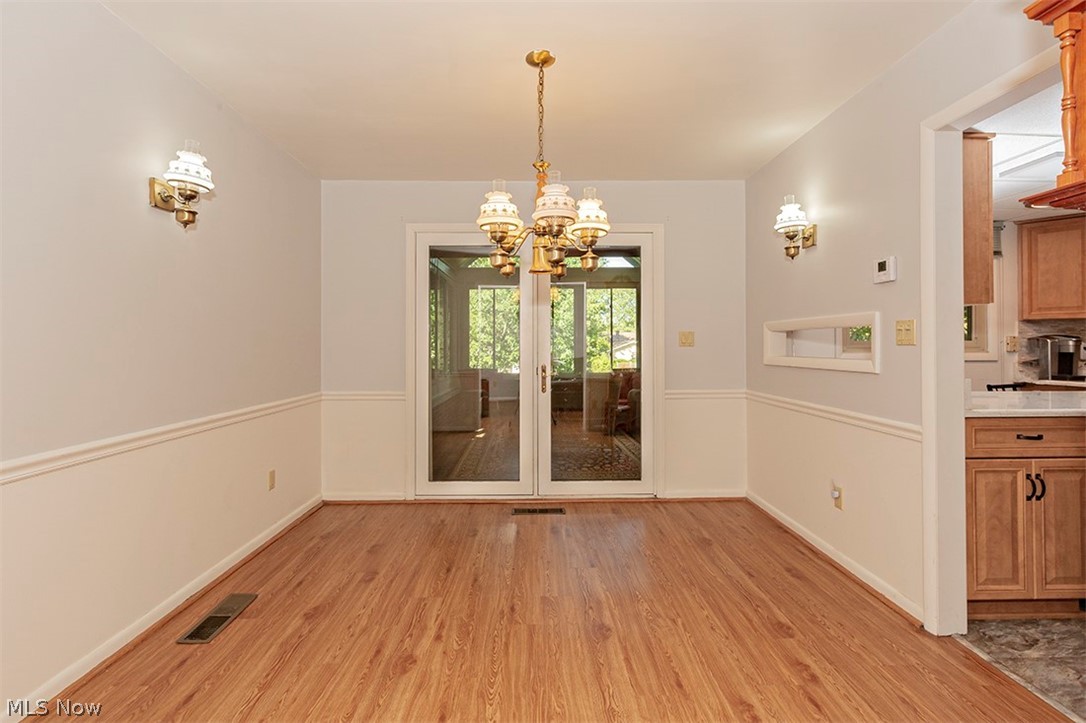 Four Seasons - Residential