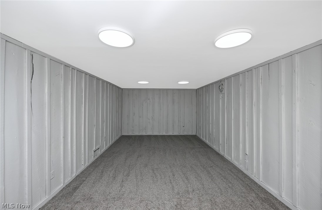 Newton Street Acres - Residential