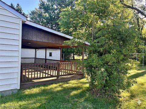 Tiny photo for 27 Woodland Drive, New Middletown, OH 44442 (MLS # 5221037)