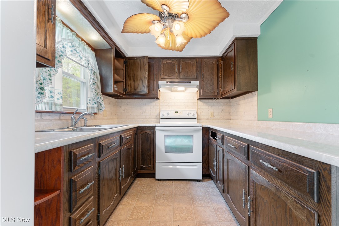235 Heritage Drive, Beloit, Ohio image 16