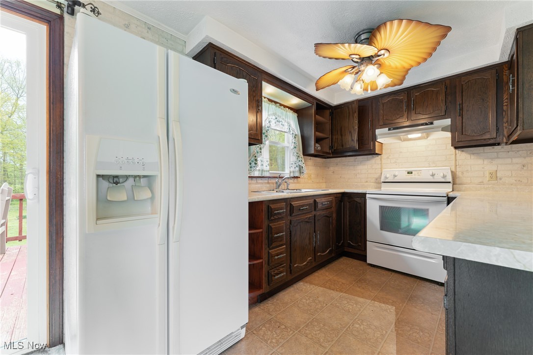 235 Heritage Drive, Beloit, Ohio image 17