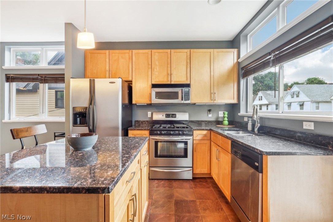 Franklin Ave Twnhms - Residential