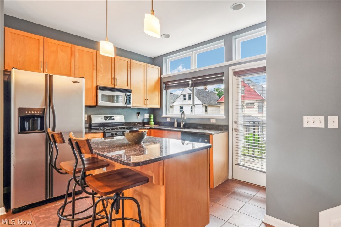 Franklin Ave Twnhms - Residential