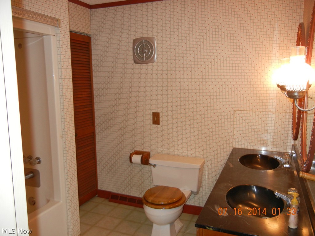 Village/New Milford - Residential