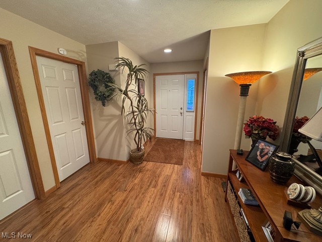 6 Danbury Court, Warren, Ohio image 3