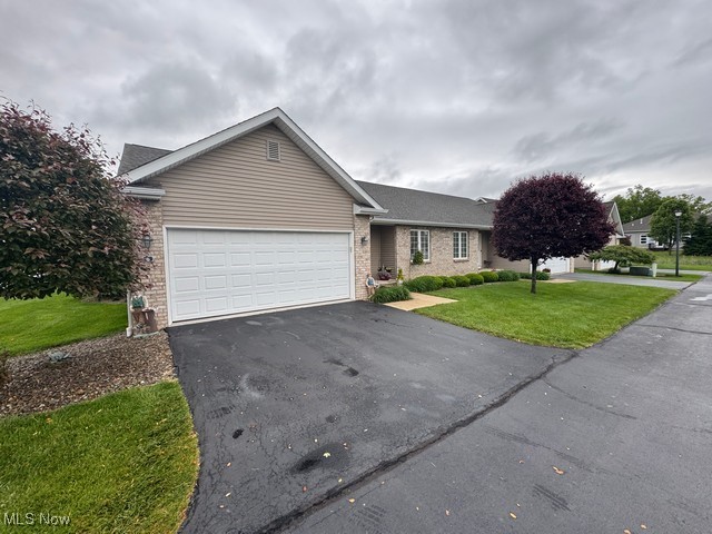 6 Danbury Court, Warren, Ohio image 1