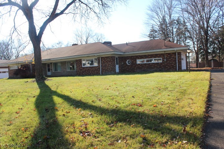 4 bedroom ranch, sold as is. Seller Preferred Lender – All Prospective Buyers are encouraged to be pre-qualified through Ditech prior to an offer being accepted. Call #800-621-0894 or apply online at www.reo.ditech.com. Ditech provides prospective buyers with a “Free Financial Analysis”, competitive rates, terms, low-money down programs, guaranteed on-time closings, and may offer closing cost assistance. Get pre-approved today! If the buyer is paying cash, buyer needs to know Seller has deed restrictions: “The Grantee(s), or purchaser(s), of the Property cannot re-sell, record an additional conveyance document, or otherwise transfer title to the Property within 60 days following the Grantor's execution of this deed.”