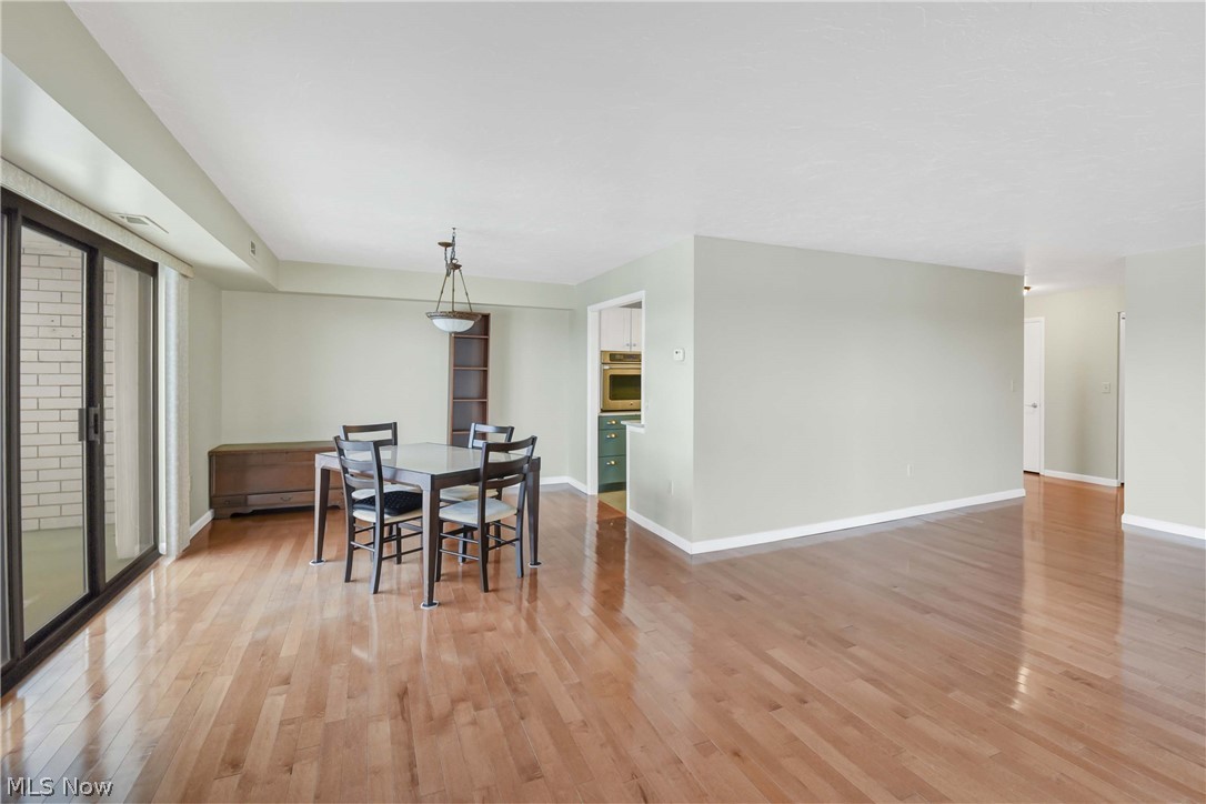 Meridian Condo - Residential