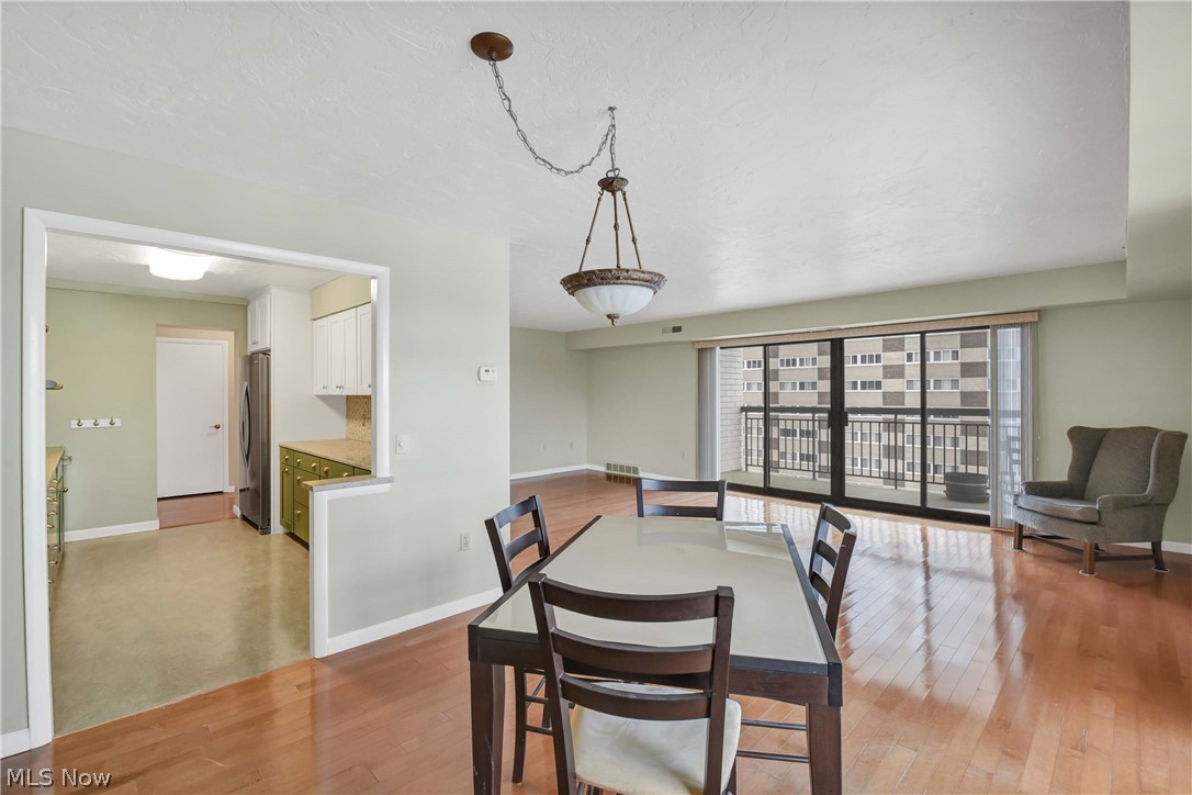 Meridian Condo - Residential