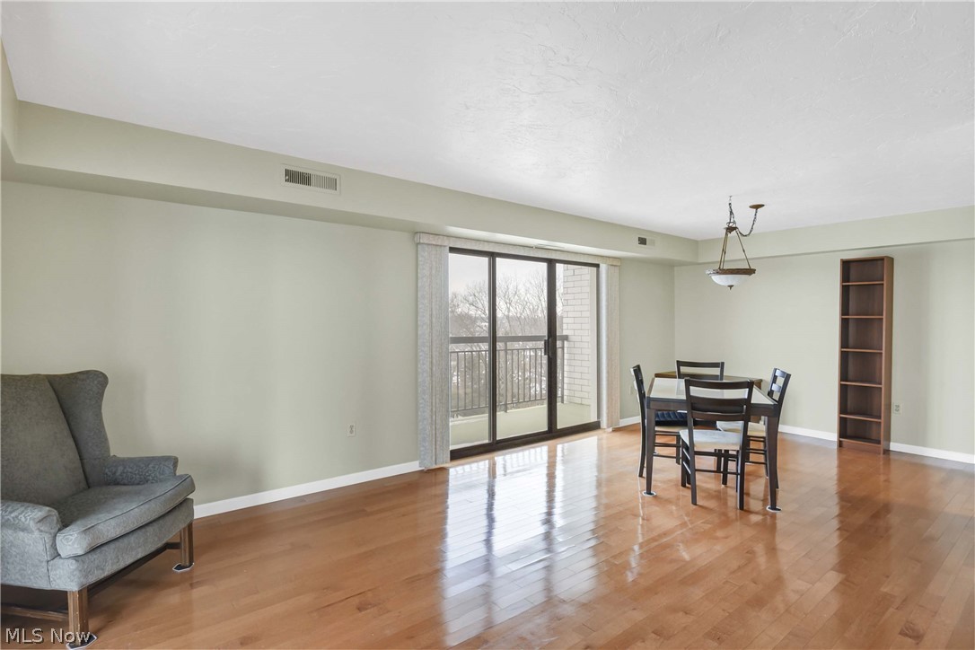 Meridian Condo - Residential