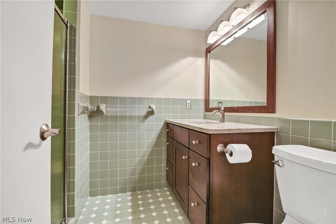 Meridian Condo - Residential