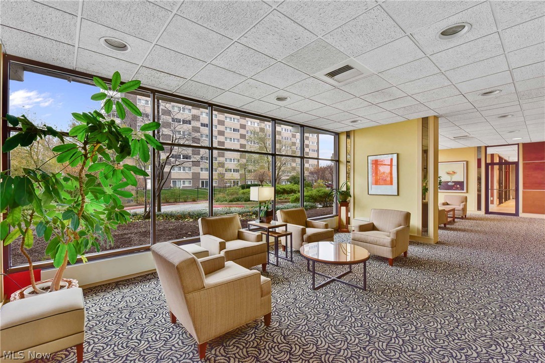 Meridian Condo - Residential