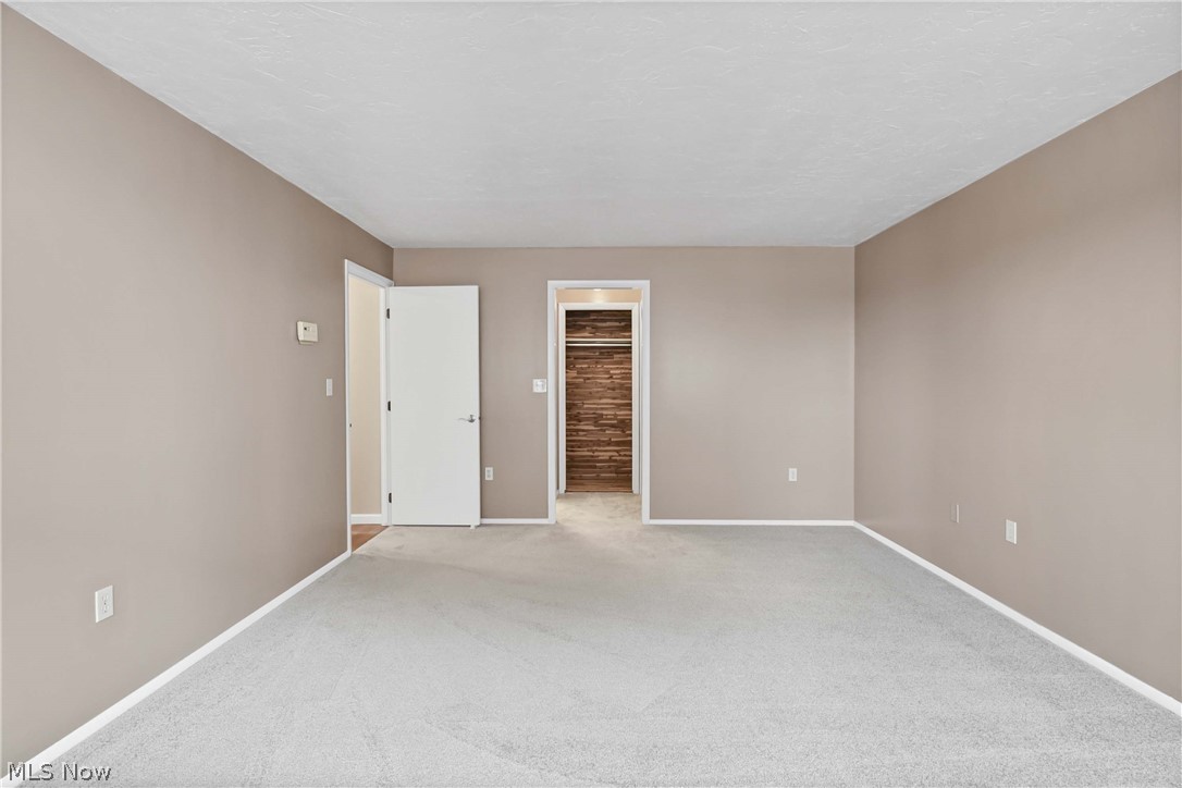 Meridian Condo - Residential