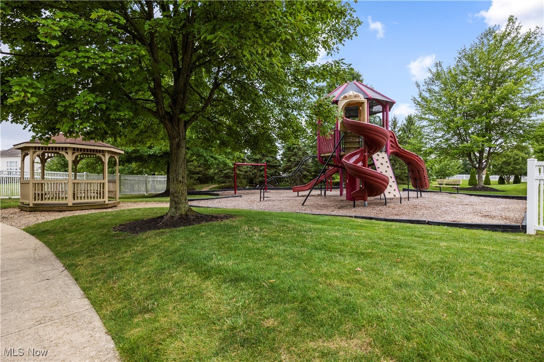 27374 Wheaton Place, Olmsted Falls, Ohio image 48