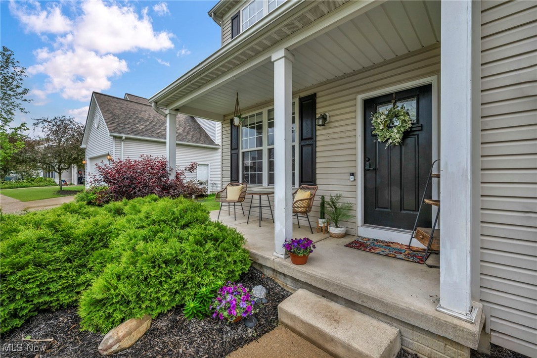 27374 Wheaton Place, Olmsted Falls, Ohio image 2