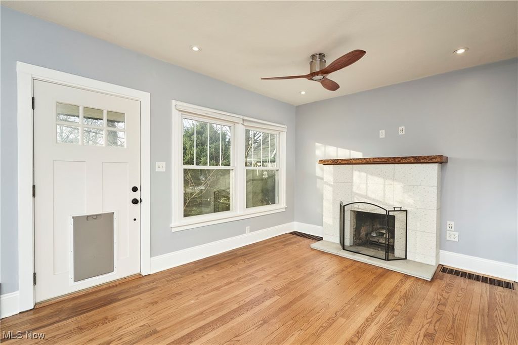 Photo of 3105 Bailey Road, Cuyahoga Falls, OH 44221 (MLS # 5173954)