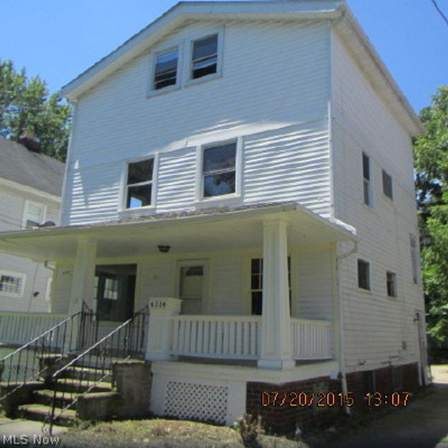 See multiple offer form in supplements, deadline to submit offers is 8/31/15 at 9AM.  Large 2 bedroom Colonial house with a full in law suite/teen suite or additional bedrooms with full bath all on the 3rd floor. The house will need some updates but good bones. The seller is willing to give up to $500 toward an owner occupied buyers choice of home warranty.