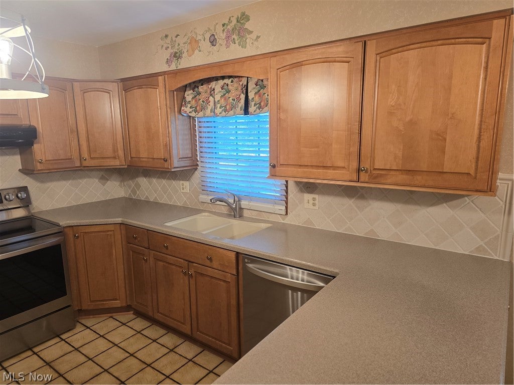 187 Crestview Drive