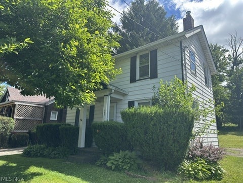 Homes For Rent - 505 6th Street<br/> Mahoning County, Campbell, OH 44405