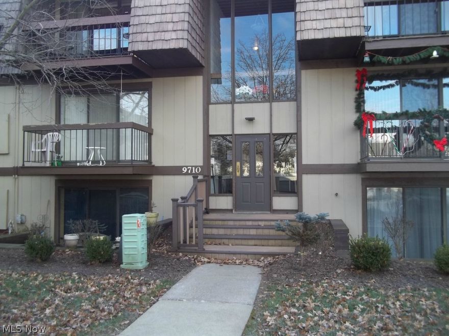 Sun Rise Coves Best Buy Desirable Second Floor Unit with Beautiful Lake View from The Covered Patio, Good Size Unit(over 1000 sq Feet) Living room also has space for Dining room if Buyer Wishs, In Suite Laundry, Newer Interior Doors and Hardware, Up Dated Baths, Master Bedroom with Walkin Closet, Interior Recently Painted in Neutral Colors, NOT BANK OWNED OR A SHORT SALE,