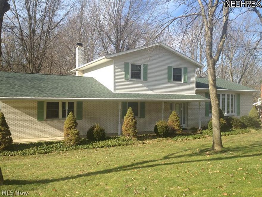 This rental has a wonderful wooded setting in Jackson with almost 1 acre.  Many updates including windows, roof and furnace.  The home has a eat-in kitchen, a formal dining room with built in corner china cabinets.