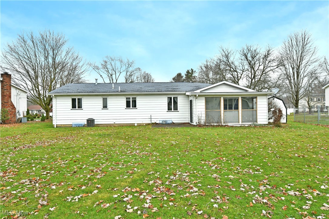 328 Orchard Lane, Cortland, Ohio image 46