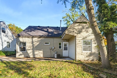 Tiny photo for 1528 Myrtle Avenue, Cuyahoga Falls, OH 44221 (MLS # 5255650)