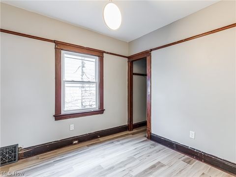 Tiny photo for 2923 E 120th Street, Cleveland, OH 44120 (MLS # 5187526)