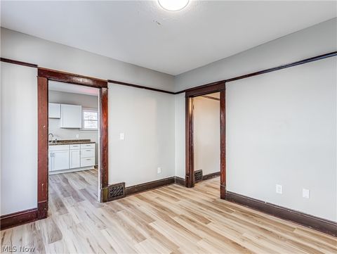 Tiny photo for 2923 E 120th Street, Cleveland, OH 44120 (MLS # 5187526)