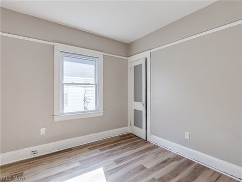 Tiny photo for 2923 E 120th Street, Cleveland, OH 44120 (MLS # 5187526)