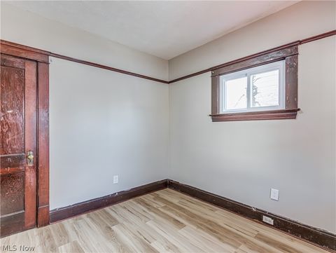 Tiny photo for 2923 E 120th Street, Cleveland, OH 44120 (MLS # 5187526)