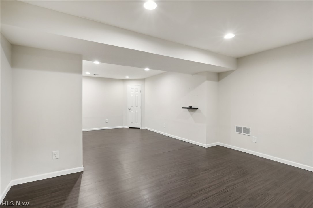 Stonegate/Waterbury 01 - Residential