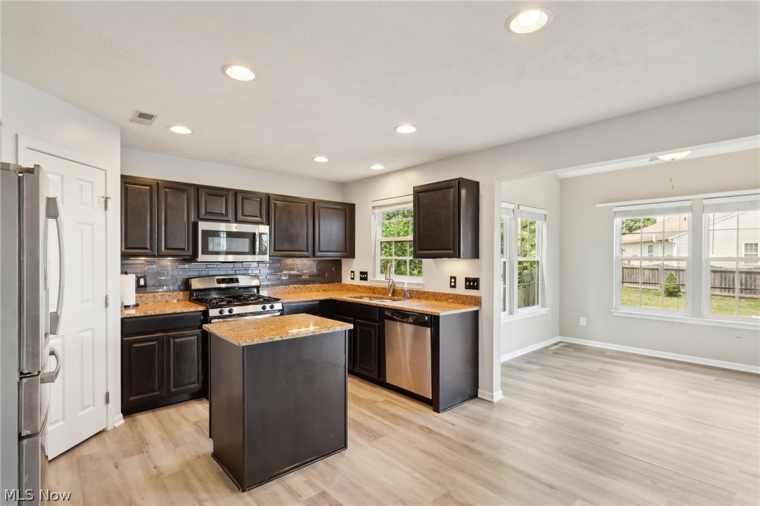 Stonegate/Waterbury 01 - Residential