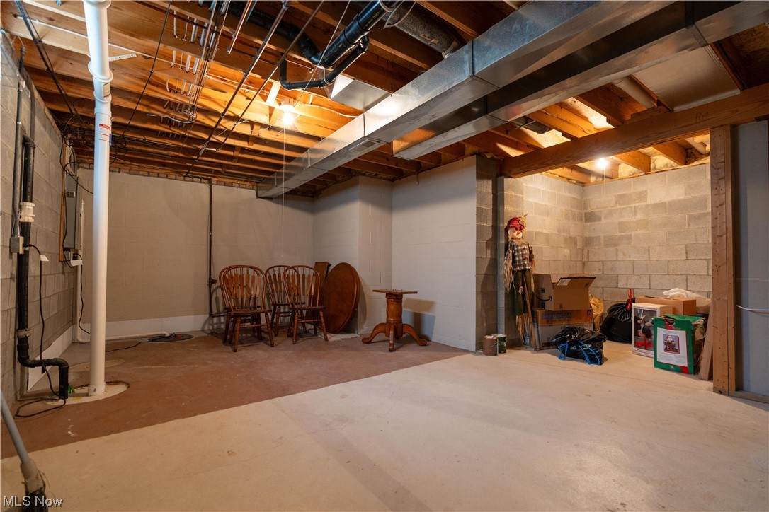 Greens Prestwick Condo - Residential