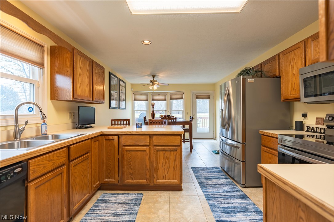 Greens Prestwick Condo - Residential