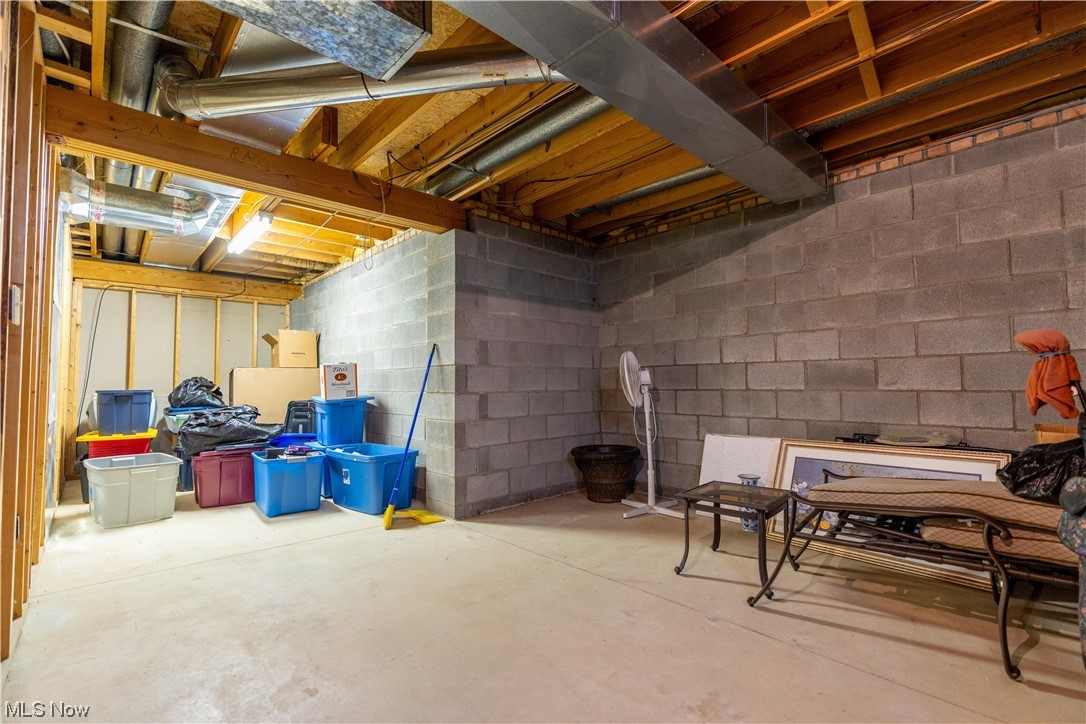 Greens Prestwick Condo - Residential